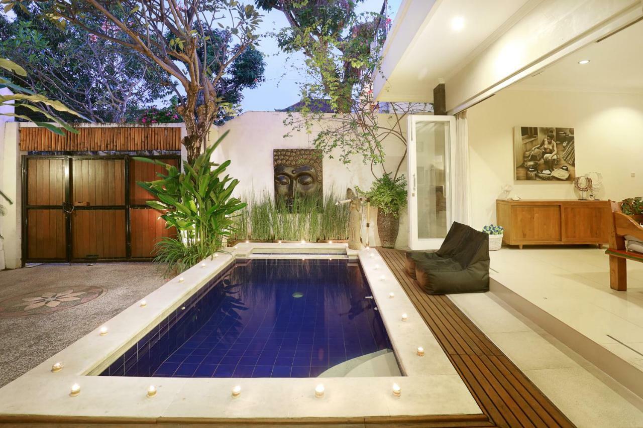 Villa Alba Seminyak Esterno foto