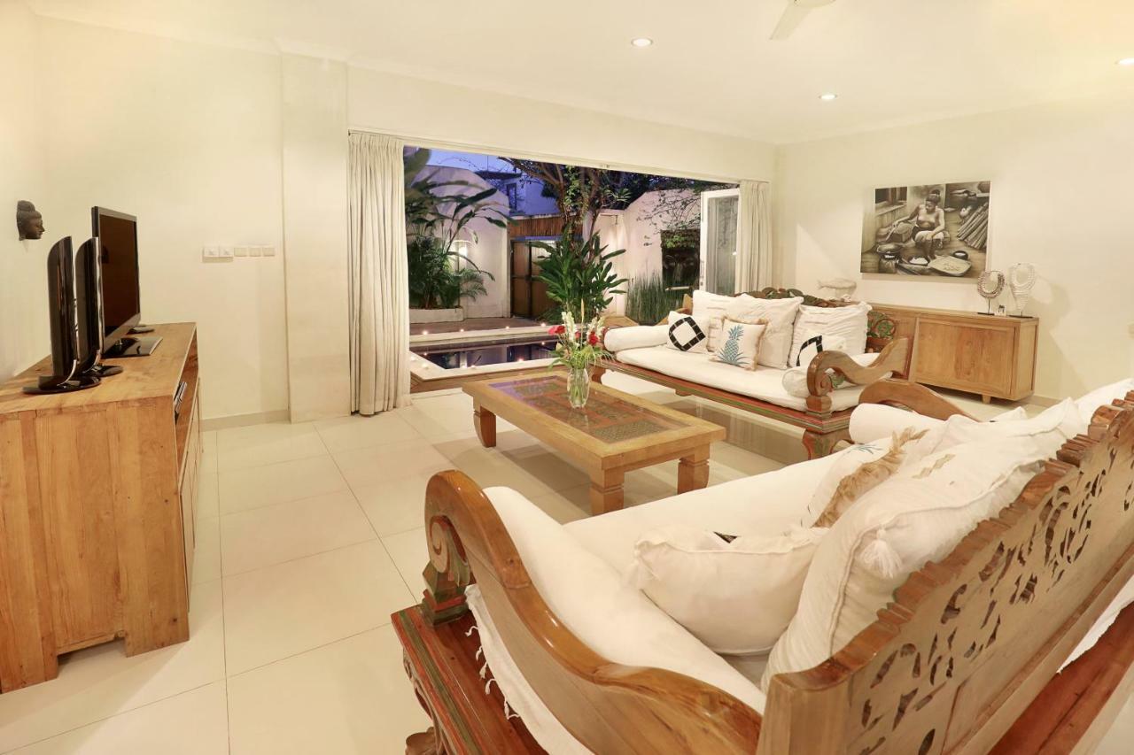 Villa Alba Seminyak Esterno foto